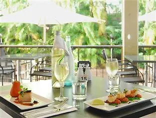 Aparthotel Mt Ommaney 3*