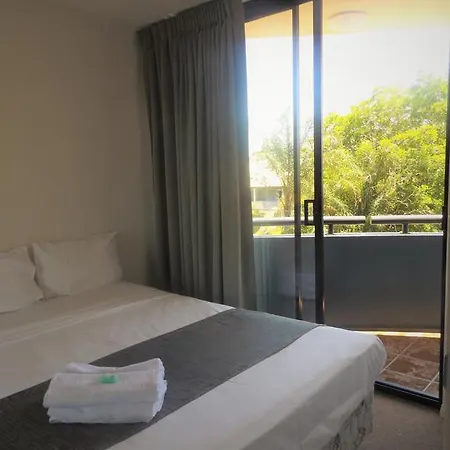 Milton 4* Brisbane