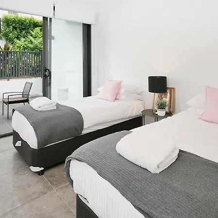 L25b 3br Red Hill - Uptown *