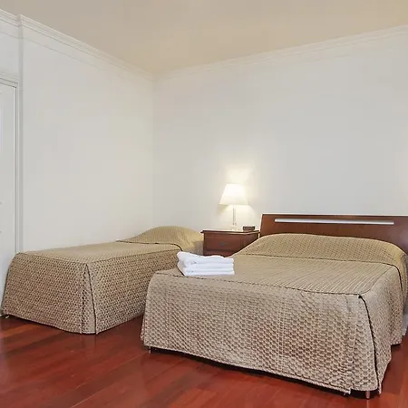 Macarthur Chambers Apartment