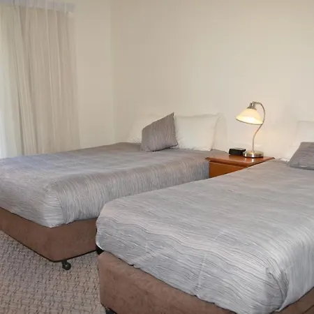 Redland Bay 3* Brisbane