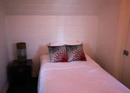 One Thornbury Bed & Breakfast 4*