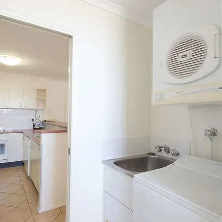 West End Aparthotel 4*