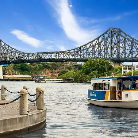 Quest On Story Bridge
