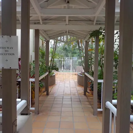 St Lucia Gardens 3*