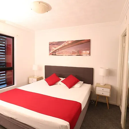 Aparthotel Southern Cross 4*