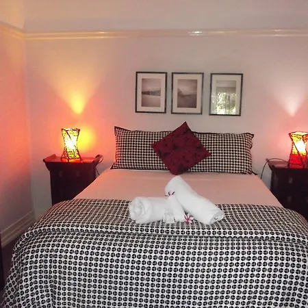Edward New Fam Bed & Breakfast Brisbane