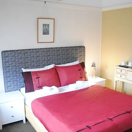 Edward New Fam Bed & Breakfast Brisbane