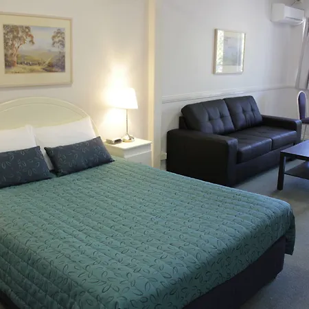Toowong Aparthotel 4*