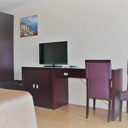Centenary Motor Hotel