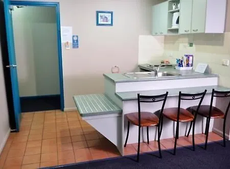 Albion Manor 4*