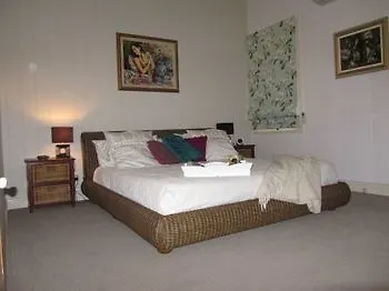 Bed & Breakfast Milton Brisbane