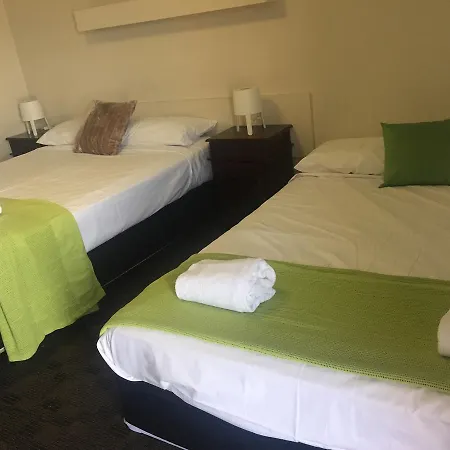 Southbank 3*