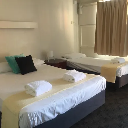 Southbank 3*