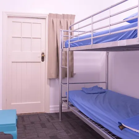 Joe's Place Backpackers *