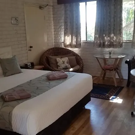 Holland Park 3* Brisbane