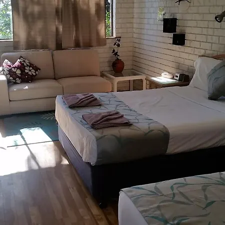 Motel Holland Park 3*