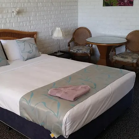 Holland Park Motel 3*