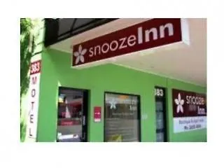 Motel Snooze 3*