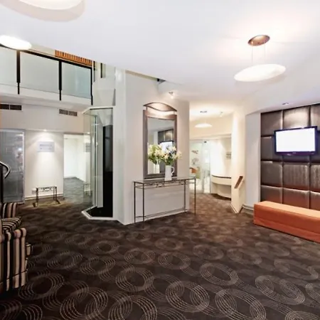 Airport International 4*