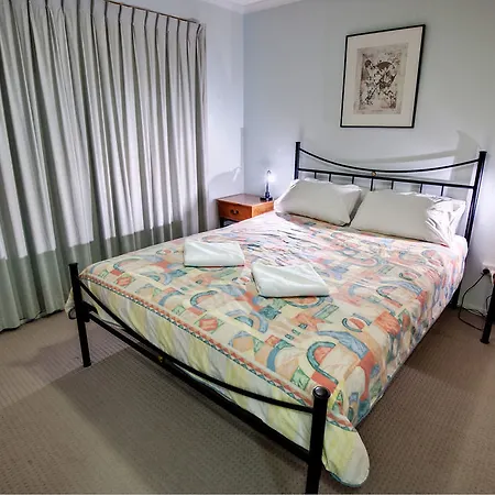 Aparthotel Spring Hill Gardens 4*