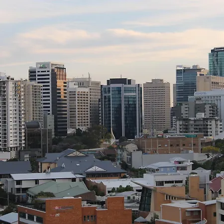 Spectacular Views Of Cbd By Fv With Free Car Park Apartment Brisbane