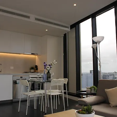 Spectacular Views Of Cbd By Fv With Free Car Park Brisbane