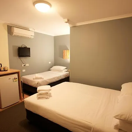Snooze Motel 3*