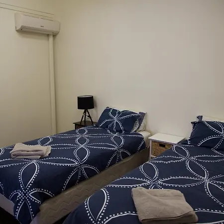 Bluetongue Backpackers Hostel *