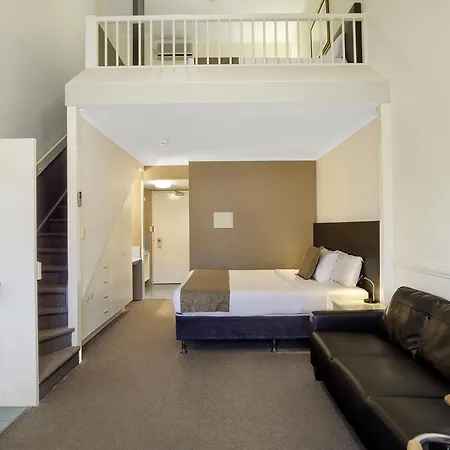Toowong & Aparthotel
