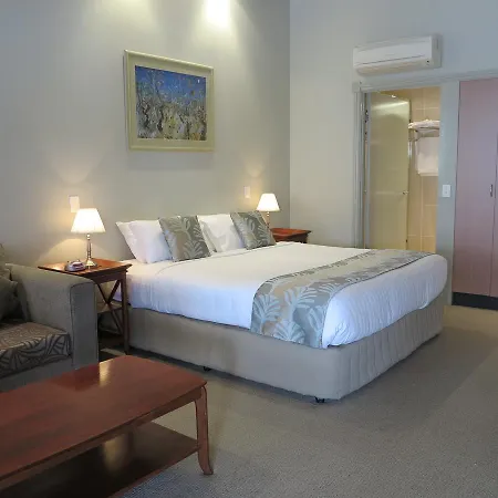 Motel Shangri-la Gardens 4*