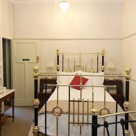 Number 12 Bed & Breakfast