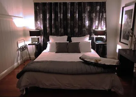 One Thornbury Bed & Breakfast