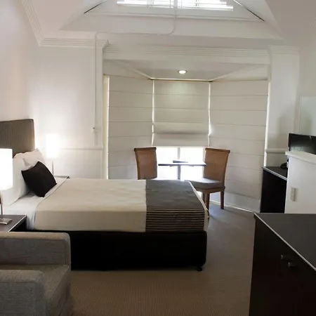 Inn Comfort & Northgate Airport 4*