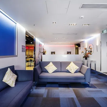 George Brisbane, Independent Collection By Evt 4*