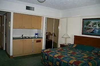 Park Aparthotel 3*