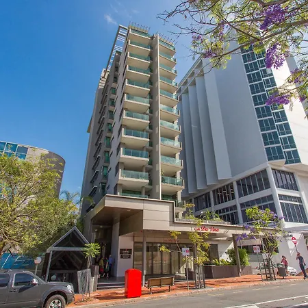 Quattro On Astor By Restt Aparthotel Brisbane
