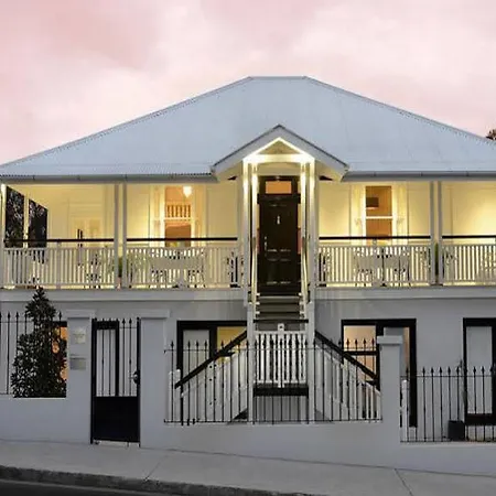 Heal House 4* Brisbane
