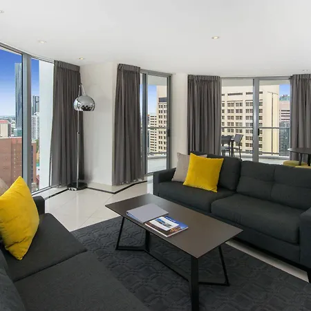 Aparthotel Mantra On Edward 4*