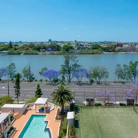 Aparthotel The Oasis 4*