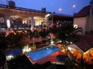 Aparthotel Quest On Story Bridge 4*
