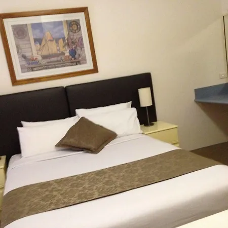 Toowong & 3* Brisbane