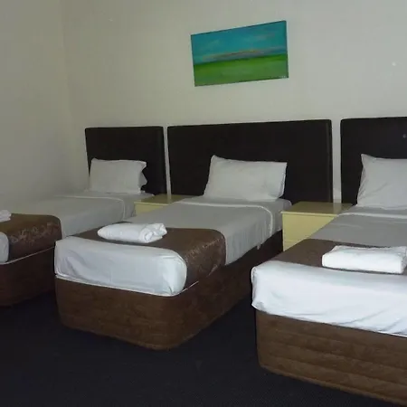 Toowong & 3*
