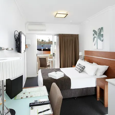 Chino 4* Brisbane