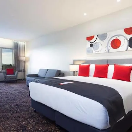 Calamvale And Conference Centre 5*
