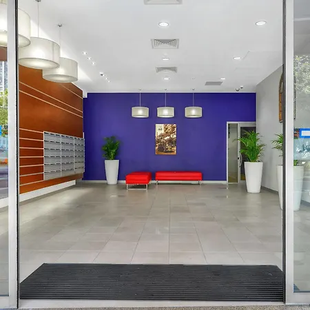 The Hub 4*