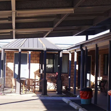 Darra & Conference Centre Motel 4*