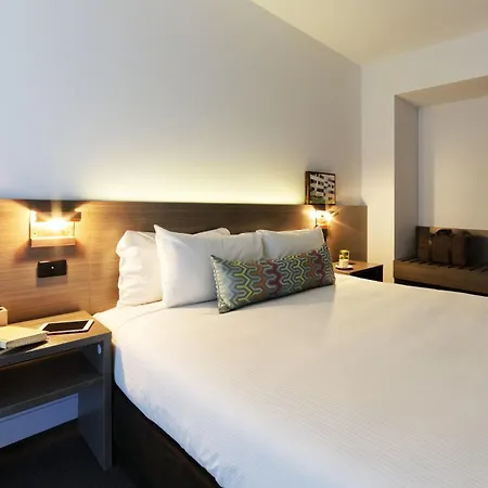 Alpha Mosaic Fortitude Valley 5*