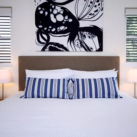 Domain Serviced 5*