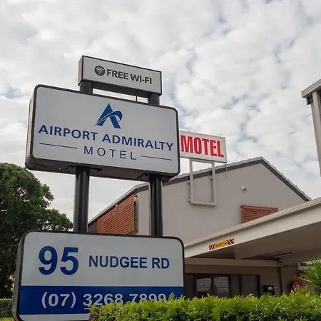 Airport Admiralty Motel 3*
